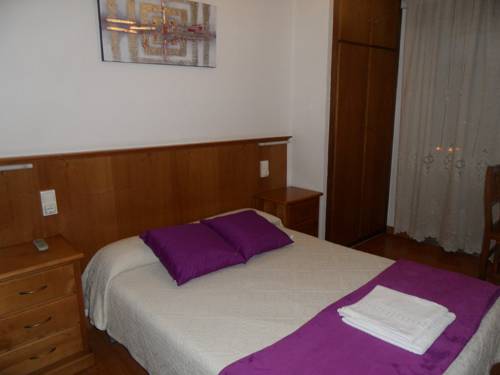 Imagen de la habitación del Pensión Los Trillizos. Foto 14