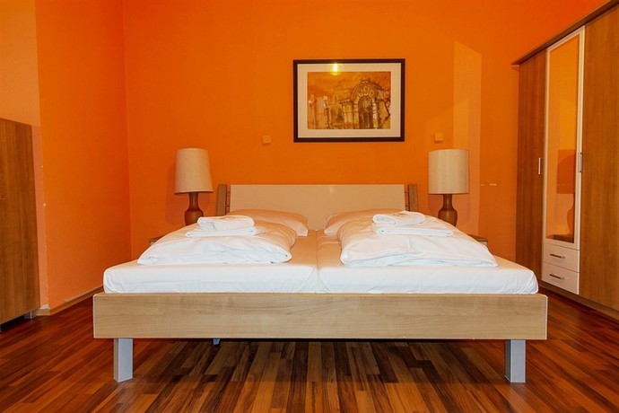 Imagen de la habitación del Pensión Madara. Foto 7