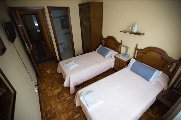 Imagen de la habitación del Pensión Mari Asun. Foto 13