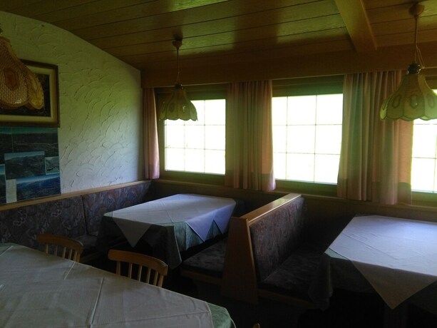 Imagen del bar/restaurante del Pensión Marianne, Meransen - Maranza. Foto 2