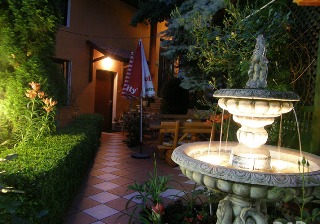 Imagen de los exteriores del Pensión Mejdan. Foto 10
