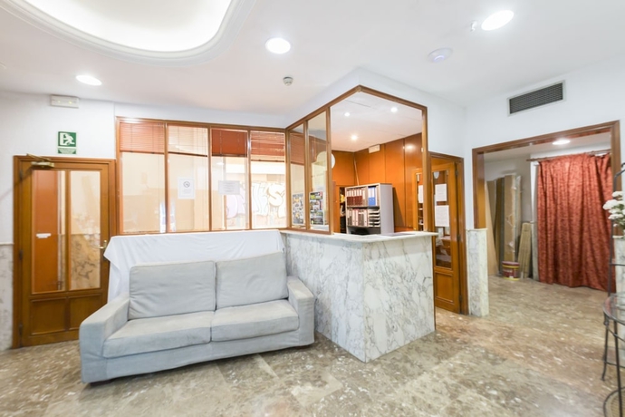 Imagen de los interiores del Pensión Miami Hotel, Las Ramblas. Foto 19