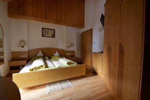 Imagen de la habitación del Pensión Mirandola, Sorá. Foto 2
