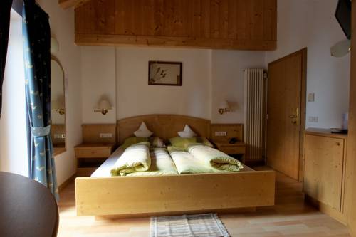 Imagen de la habitación del Pensión Mirandola, Sorá. Foto 3