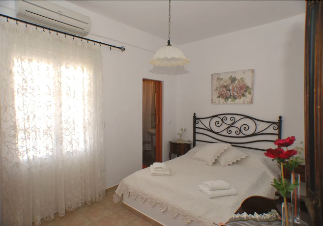 Imagen de la habitación del Pensión Moschoula. Foto 3