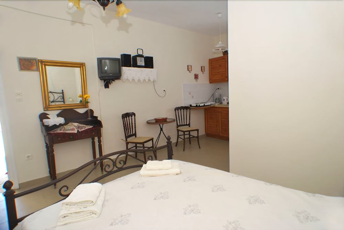 Imagen de la habitación del Pensión Moschoula. Foto 5