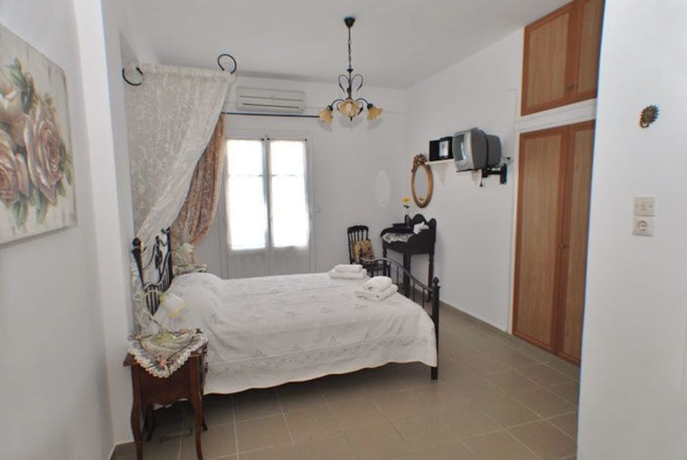 Imagen de la habitación del Pensión Moschoula. Foto 9
