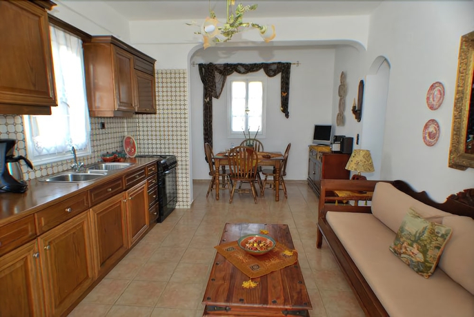 Imagen de la habitación del Pensión Moschoula. Foto 18
