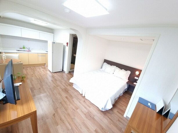 Imagen de la habitación del Pensión Muju. Foto 16