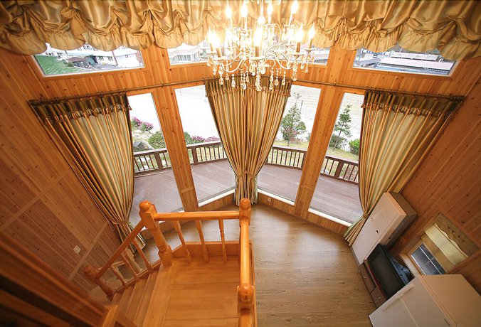 Imagen de la habitación del Pensión Muju Island. Foto 11