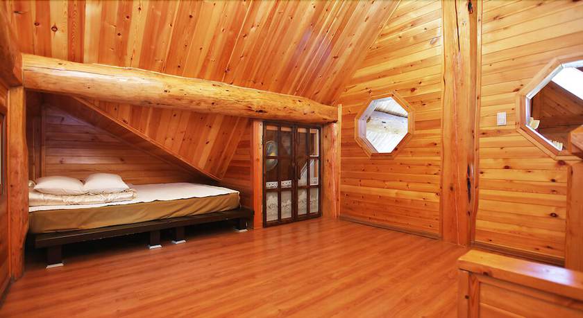 Imagen de la habitación del Pensión Muju Naos. Foto 4