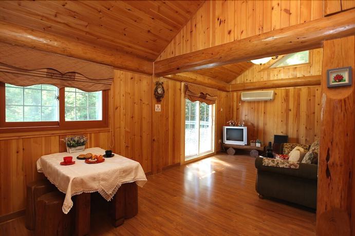 Imagen de la habitación del Pensión Muju Naos. Foto 19