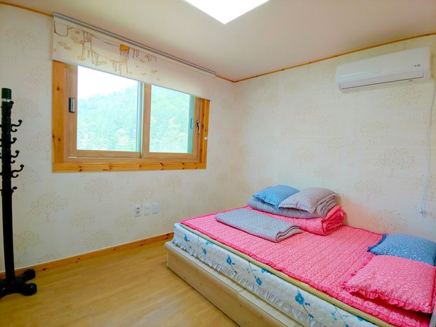 Imagen de la habitación del Pensión Muju Yangji-tteul. Foto 19