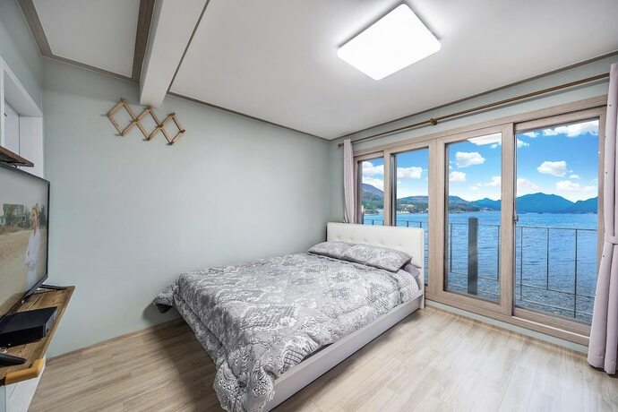 Imagen de la habitación del Pensión Namhae Dalddenuenbada. Foto 15