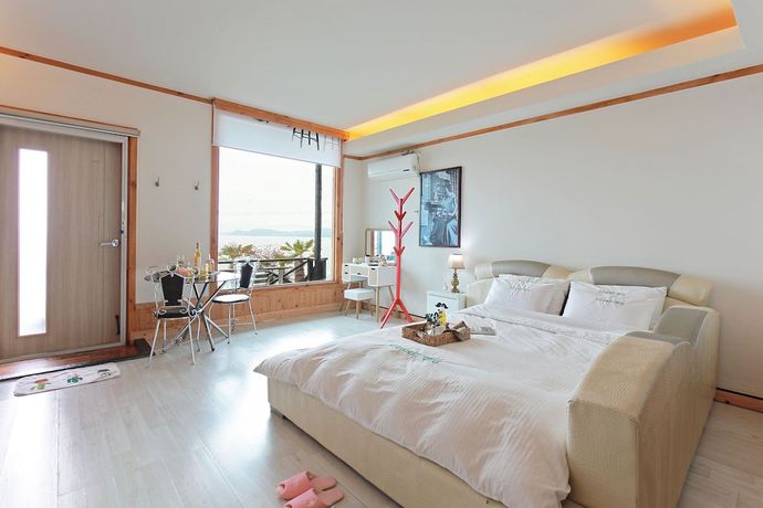 Imagen de la habitación del Pensión Namhae Lumiere. Foto 6
