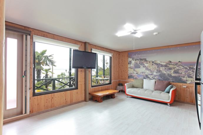 Imagen de la habitación del Pensión Namhae Lumiere. Foto 9