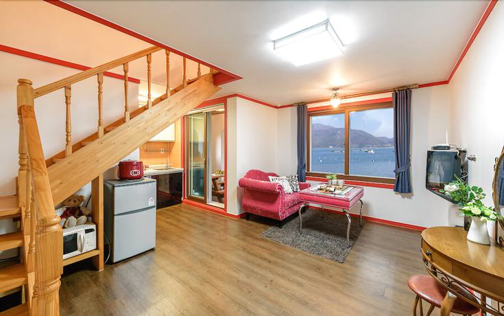 Imagen de la habitación del Pensión Namhae Sea N Star. Foto 6