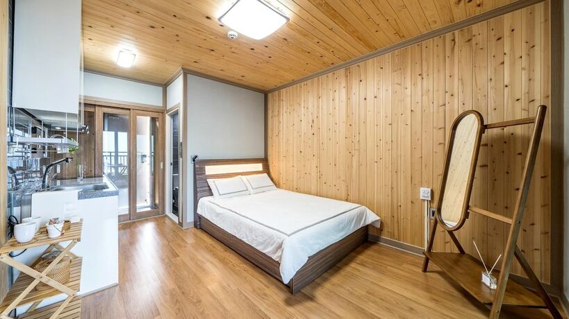 Imagen de la habitación del Pensión Namhae Yanghwa Seaside. Foto 15