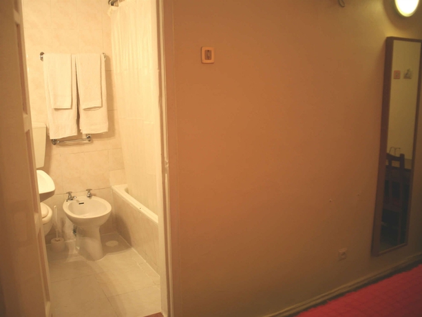 Imagen de la habitación del Pensión New Style Lisbon Hotel. Foto 4