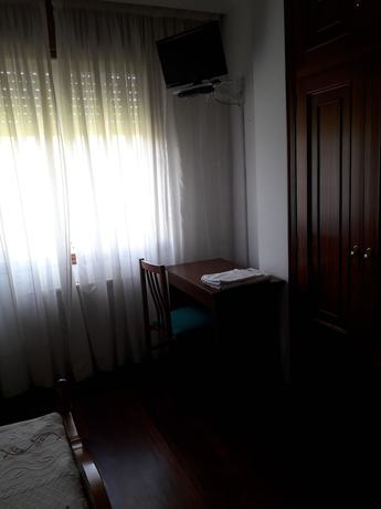 Imagen de la habitación del Pensión Nigr&aacute;n. Foto 16