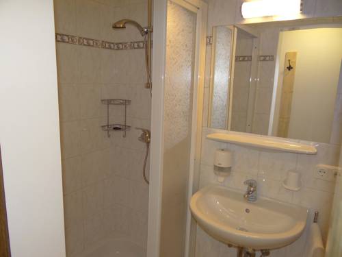 Imagen de la habitación del Pensión Noella. Foto 14
