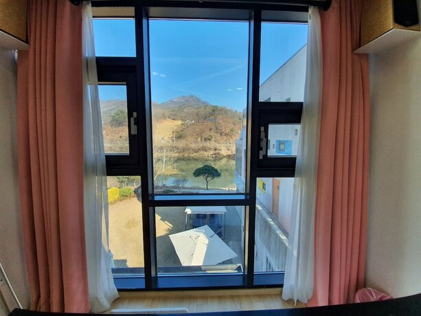 Imagen general del Pensión Noilriver. Foto 5