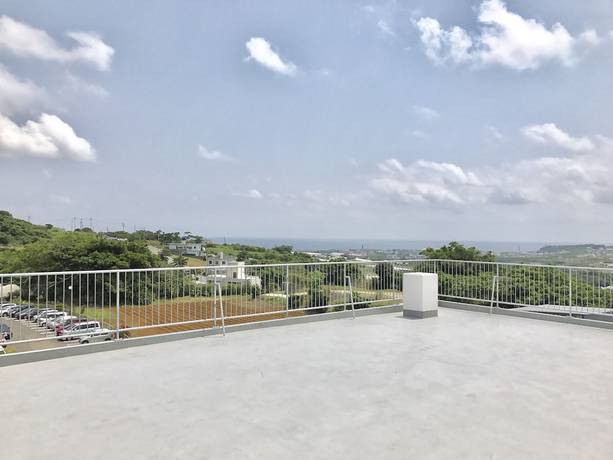 Imagen de los exteriores del Pensión Okinawa Pension Minami. Foto 18