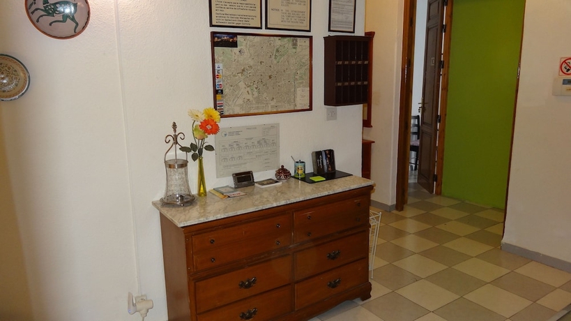 Imagen de los interiores del Pensión Olympia, Granada. Foto 17