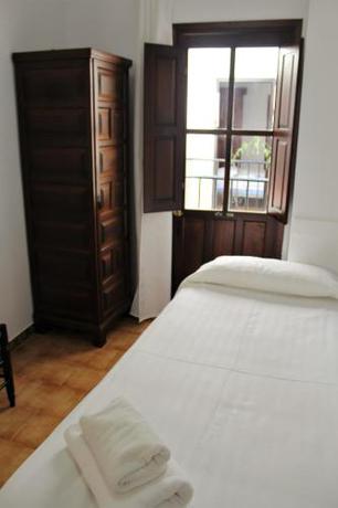 Imagen de la habitación del Pensión Pensión Sevillano. Foto 10
