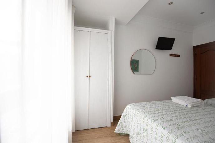 Imagen general del Pensión Pension Angelines, Sneuu Hostel Santander. Foto 5