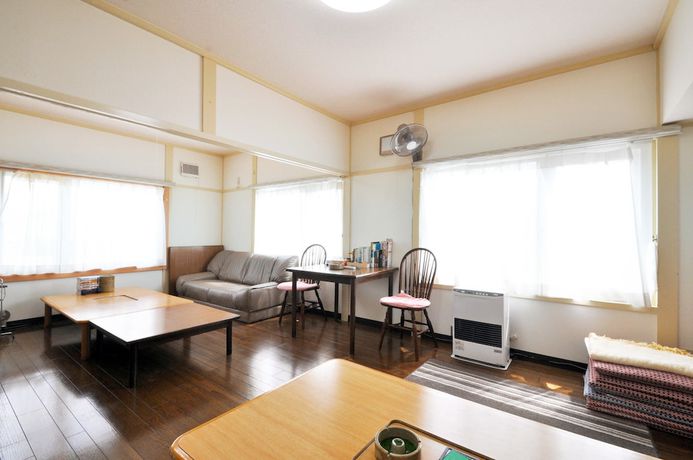 Imagen de los interiores del Pensión Pension Arumeria. Foto 17