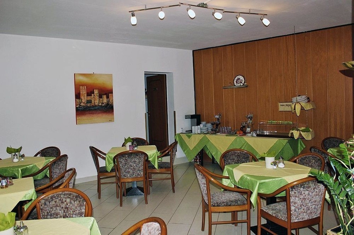 Imagen del bar/restaurante del Pensión Pension Erlaa. Foto 4