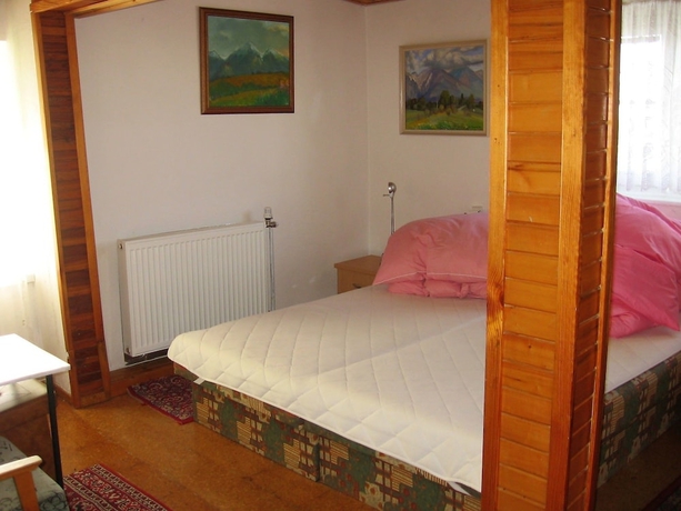 Imagen de la habitación del Pensión Penzi&oacute;n Z&aacute;vada. Foto 2
