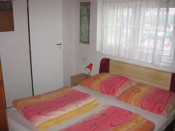 Imagen de la habitación del Pensión Penzi&oacute;n Z&aacute;vada. Foto 11