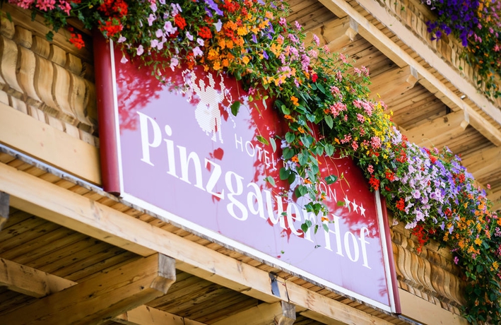 Imagen de los exteriores del Pensión Pinzgauer Hof. Foto 14
