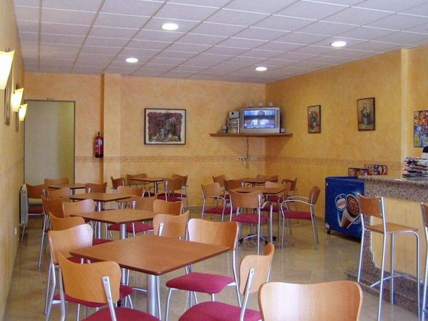 Imagen del bar/restaurante del Pensión Playa Mar Cachadi&ntilde;as. Foto 5