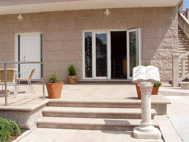 Imagen de los interiores del Pensión Playa Mar Cachadi&ntilde;as. Foto 12