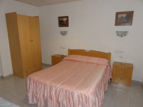 Imagen de la habitación del Pensión Puerto Rico, Murcia. Foto 12