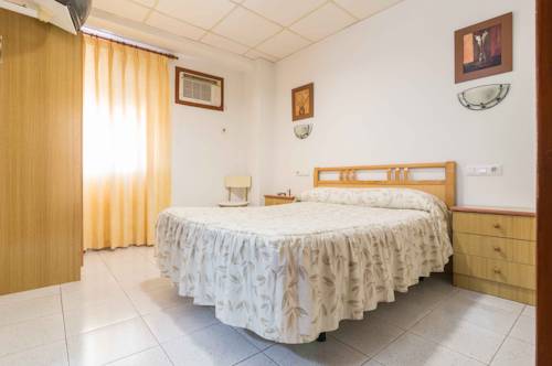 Imagen de la habitación del Pensión Puerto Rico, Murcia. Foto 13