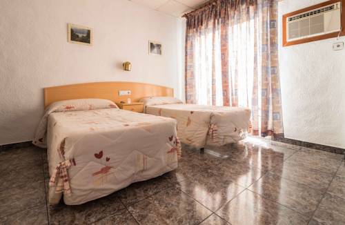 Imagen de la habitación del Pensión Puerto Rico, Murcia. Foto 15