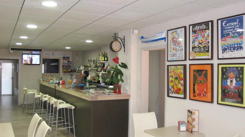 Imagen de los interiores del Pensión ROVIOR Rooms & Caf&eacute;. Foto 5