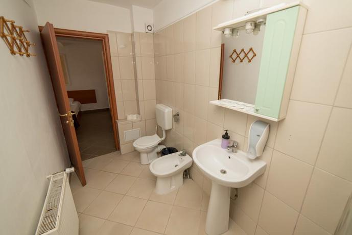 Imagen de los interiores del Pensión Recidency. Foto 6