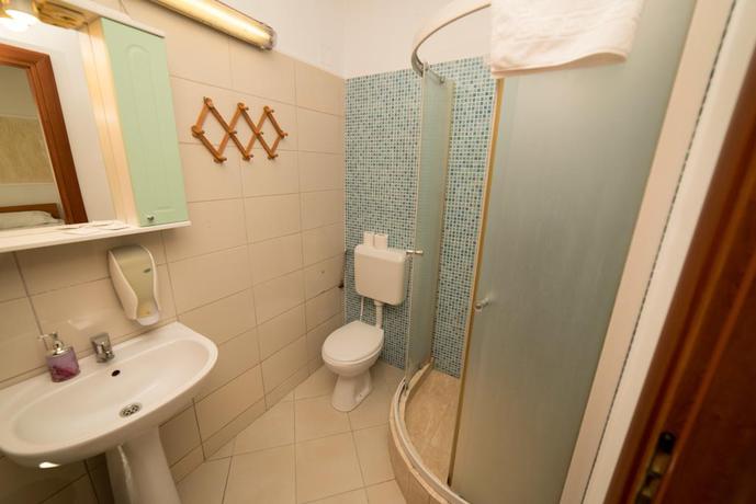 Imagen de los interiores del Pensión Recidency. Foto 7