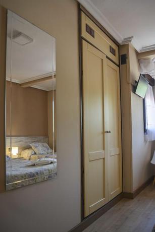 Imagen de la habitación del Pensión Reconquista, Cangas de Onis. Foto 9