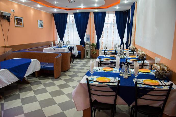 Imagen del bar/restaurante del Pensión Relax, Ramnicu Valcea. Foto 2