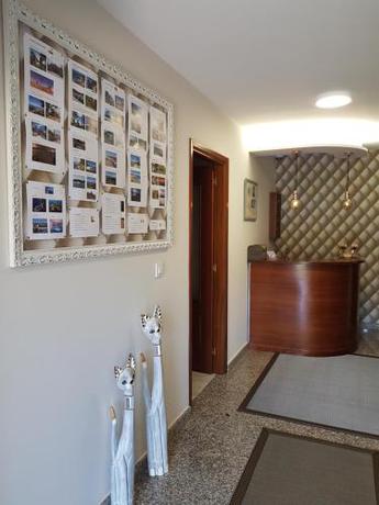 Imagen de los interiores del Pensión Residencia Cecilia. Foto 7