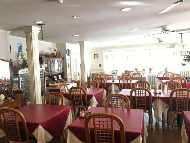 Imagen del bar/restaurante del Pensión Resort Pension Le Lagon. Foto 3