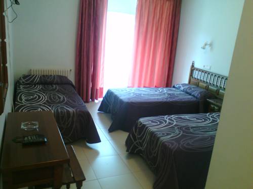 Imagen de la habitación del Pensión Rey, Illa de Arousa. Foto 5