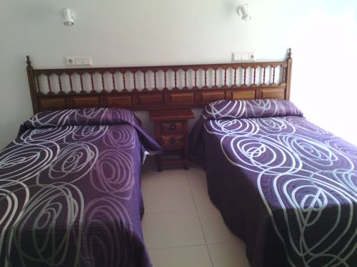Imagen de la habitación del Pensión Rey, Illa de Arousa. Foto 8