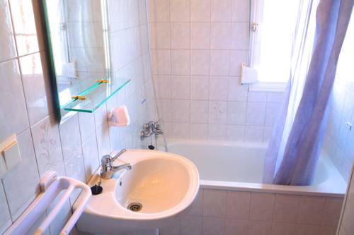 Imagen de la habitación del Pensión Rey, Illa de Arousa. Foto 12